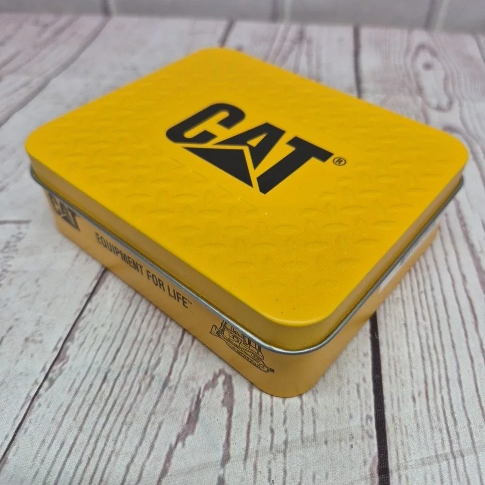 CAT Caterpillar Men's Leather Bifold Wallet With Enamel Logo RFID Shield, Brown